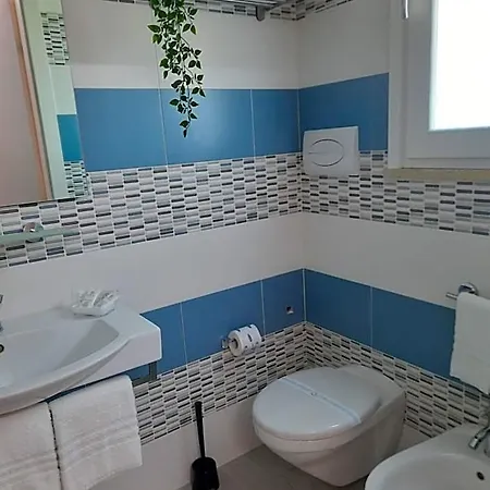 Le Isole Apartahotel 3*