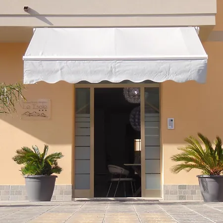 アパートホテル Le Isole 3*